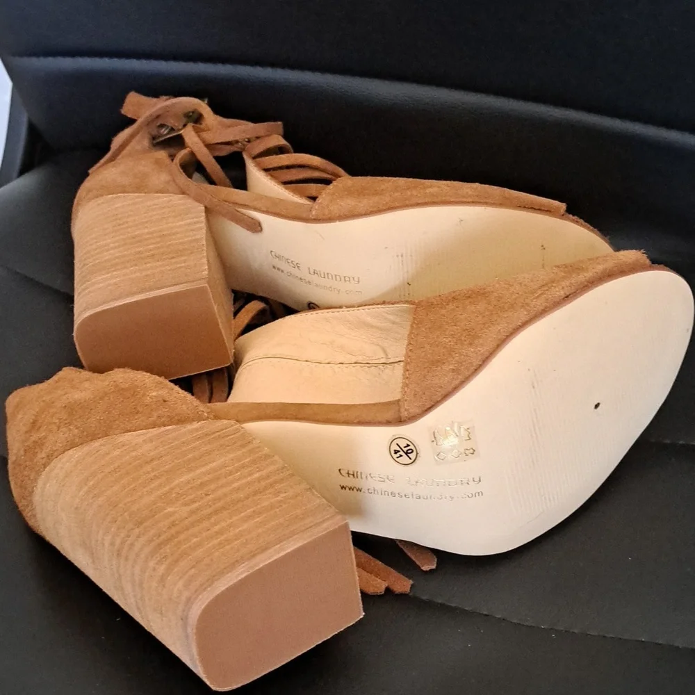 BOHO Chinese Laundry Sandals - Picture 7 of 8